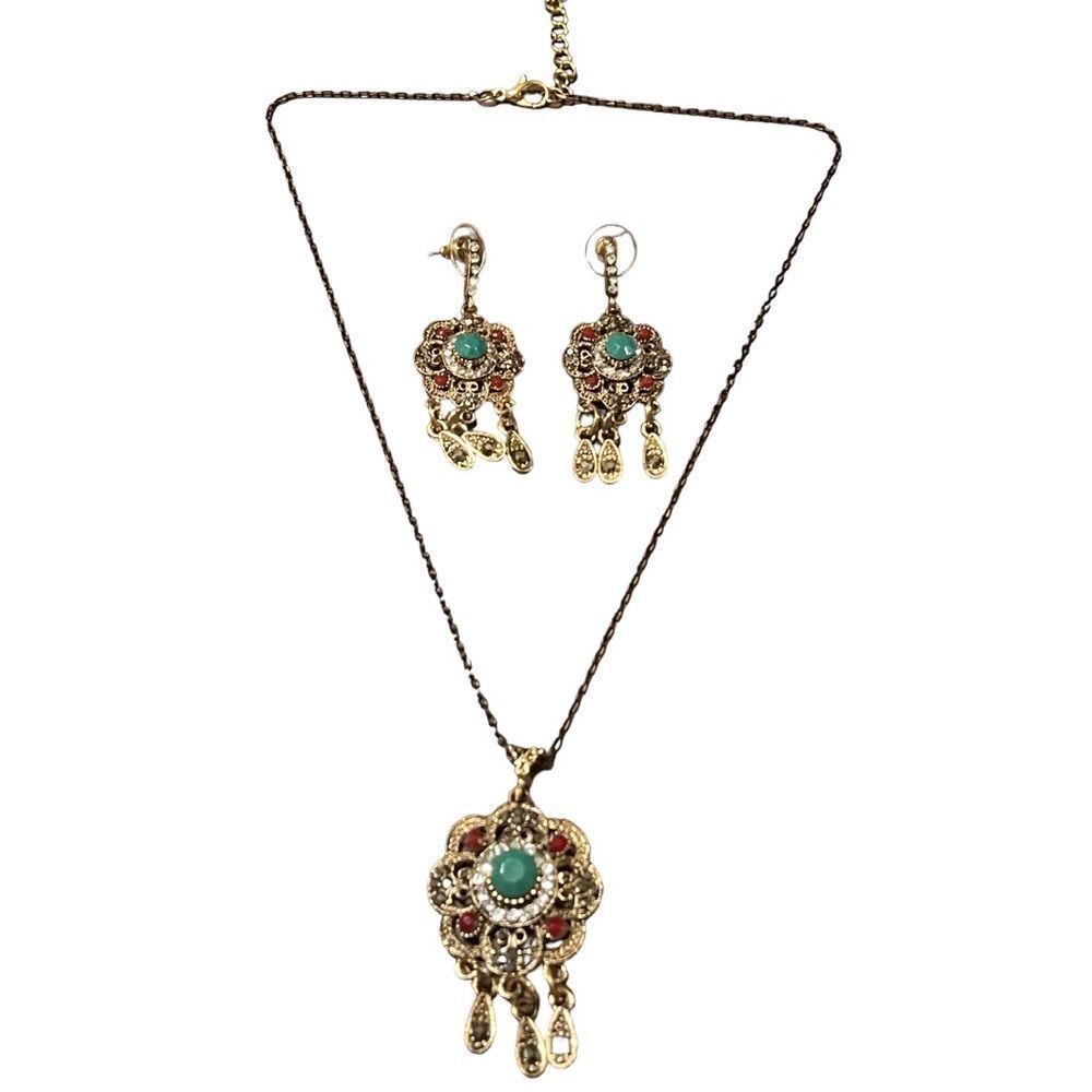 NWOT Turkish design set chain necklace and dangle earrings